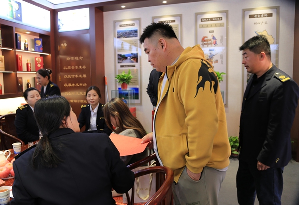 1743678551781087977.jpg IMG_3569_副本.jpg